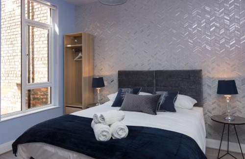 Belfast House | The Muse - Luxury 5 Bedroom House