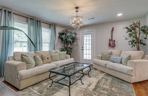 Murfreesboro House | The Music Note Near MTSU