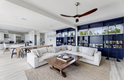 Wulfert House | The Narrows- Executive Bayfront Estate on Captiva