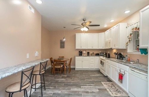Nashville Apartment | *The Nashville Nest! Minutes frm DT and Airport*