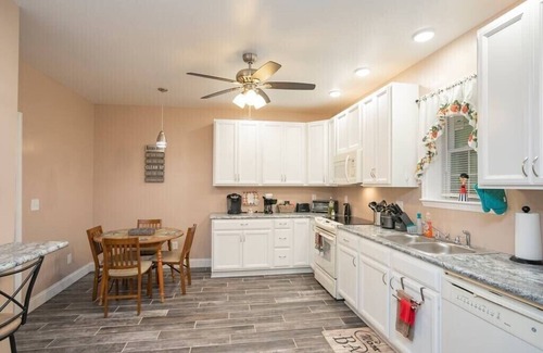 Nashville Apartment | *The Nashville Nest! Minutes frm DT and Airport*
