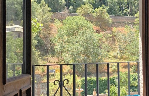 Albaicin Apartment | The Nasrid Palace from your bed!