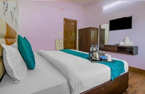 Sirala Hotel | The Neer Budha