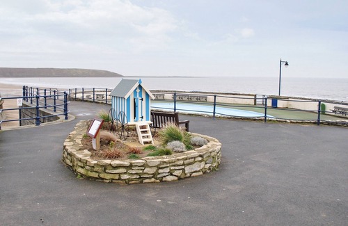 Muston Cottage | The Nest - 9 The Landings
