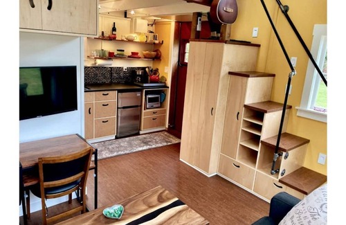 Vashon Island House | The Nest at Las Madrinas Adorable Tiny Home