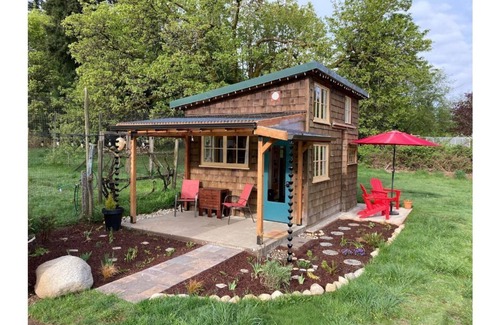 Vashon Island House | The Nest at Las Madrinas Adorable Tiny Home