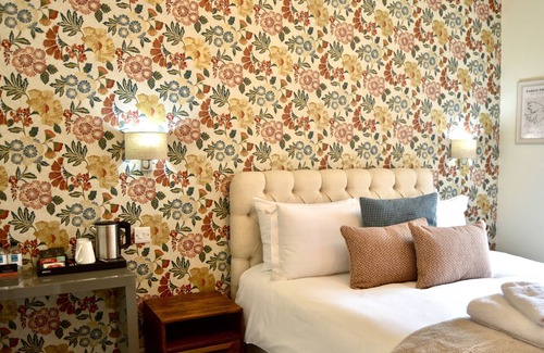 Petersfield Hotel | The Nest Hotel and Restaurant