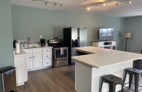Nashville House | The Nest - Located in the Heart of Nashville Indiana!