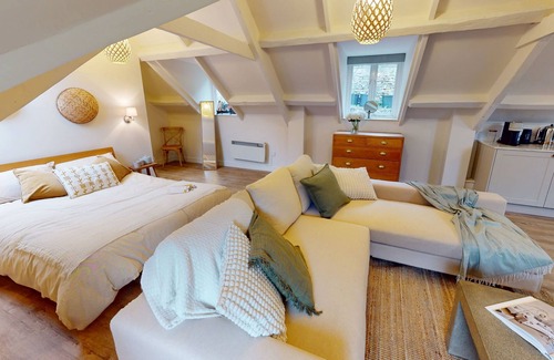 Stroud Cottage | The Nest - pet friendly in Slad near Stroud