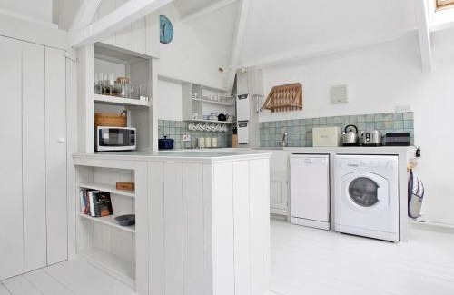Mousehole House | The Net Loft