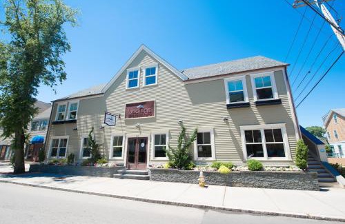 Yachting Village Apartment | The Newport Lofts - 543 Thames Street