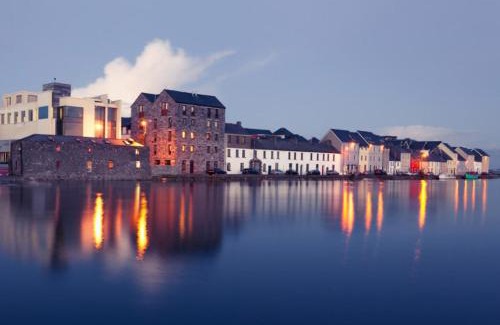 Oranmore House | The Nook Oranmore Holiday Home by Trident Holiday Homes