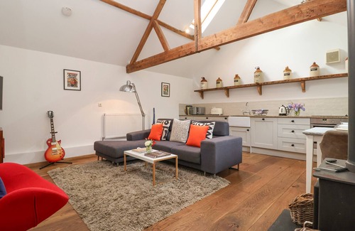 Chediston Cottage | THE NOOK, pet friendly, character holiday cottage in Halesworth