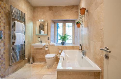Corsham Hotel | The Northey Arms