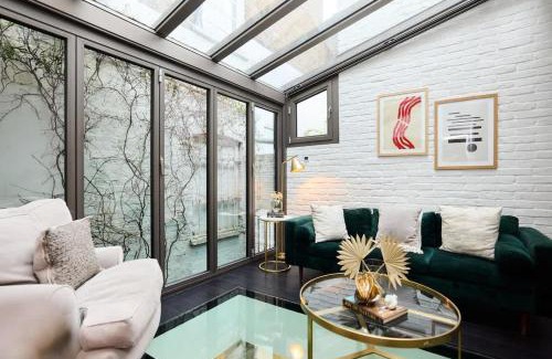 Campden House | The Notting Hill Gate Crib - Relaxing 2BDR House
