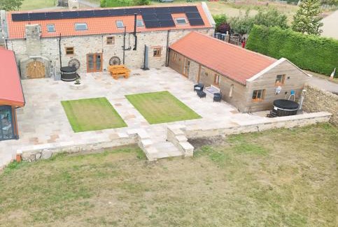 Crook House | The Oak & The Log Cabin, Sleeps 10, 2 Hot Tubs Near Durham City & Bishop Auckland