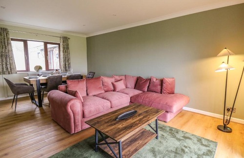 Saint Clears House | The Oaks