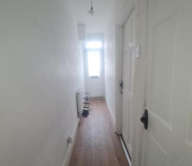 West Thurrock House | The Oaks