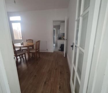West Thurrock House | The Oaks