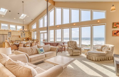 South Beach House | The Ocean Lounge