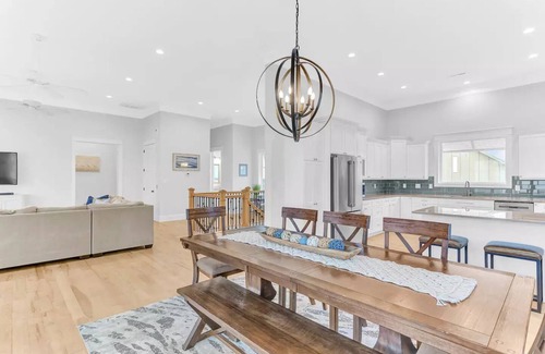 Crystal Coast House | The Ocean Pearl - A Waterfront Beach Retreatnn