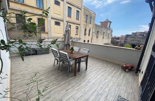 Old Town Apartment | The Odeon Terrace