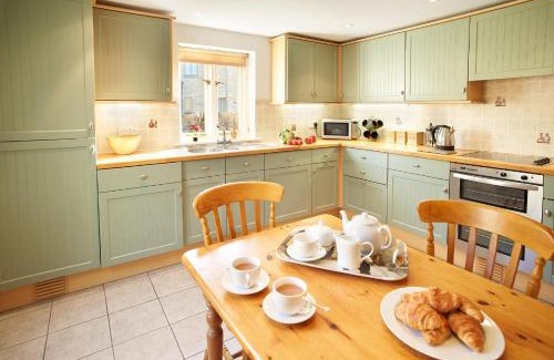 Kingham House | The Old Bakery