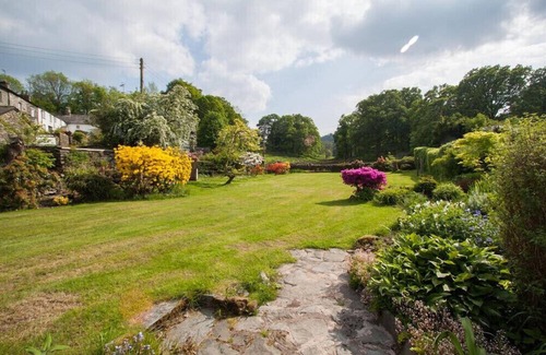 Ambleside Cottage | THE OLD FARM, pet friendly, with open fire in Ambleside
