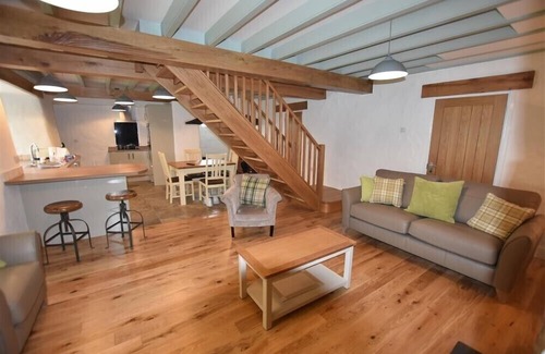 St Brides Cottage | THE OLD FARMHOUSE KITCHEN, family friendly in St Davids