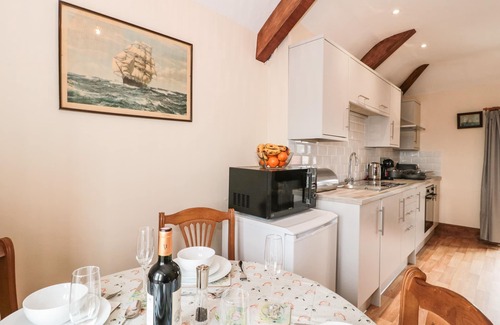 Watchet Cottage | THE OLD LIGHTHOUSE COTTAGE, pet friendly in Watchet