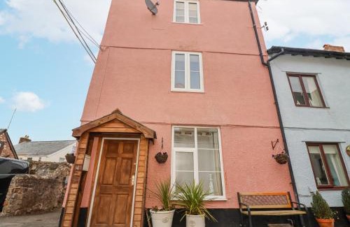 Watchet House | The Old Lighthouse Cottage