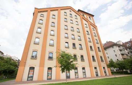 Ferencvaros Apartment | The Old Mill Budapest