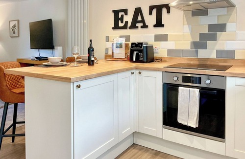 Axbridge Cottage | The Old Posthouse Barn - UK50191