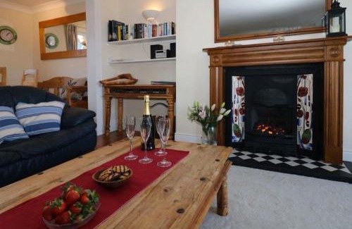 Mylor Churchtown House | The Old Quayside House