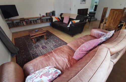 Jacobstow House | THE OLD RECTORY ROSE COTTAGE in Jacobstow 10 mins to Widemouth bay and Crackington Haven,Nearby Bude,Tintagel,Port Issac,Clovelly,PARKING FOR LARGE AND MULTIPLE VEHICLES