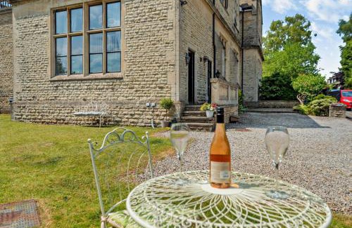 Stow-on-the-Wold House | The Old School House