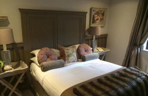 Ballydrain House | The Old Schoolhouse Inn