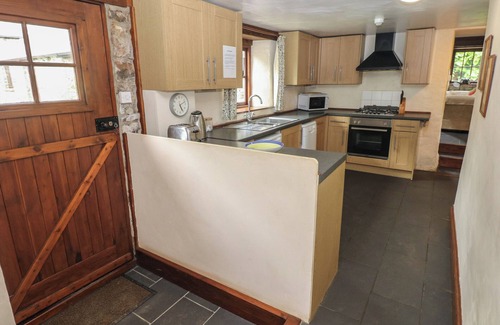 Pontfaen Cottage | THE OLD STABLE, pet friendly, character holiday cottage in Fishguard
