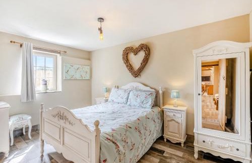 Alford House | The Old Stables