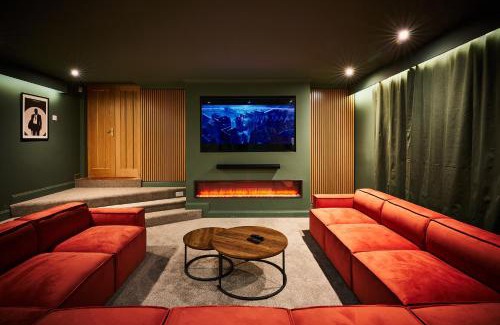 Alyth House | The Old Stables - Hot Tub, Sauna and Cinema