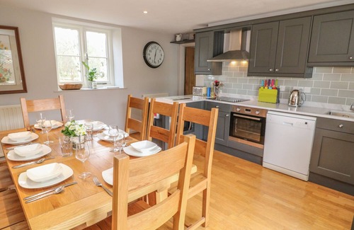 Exford House | THE OLD STABLES, pet friendly, character holiday cottage in Exford