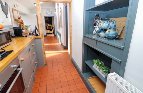 Richmond Apartment | THE OLD SUNDAY SCHOOL, pet friendly, with hot tub in Richmond