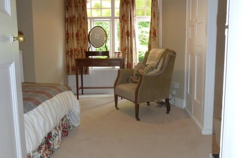 Tideswell Bed & Breakfast | The Old Vicarage Bed and Breakfast in attractive Peak District village