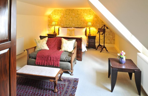Winchester Hotel | The Old Vine