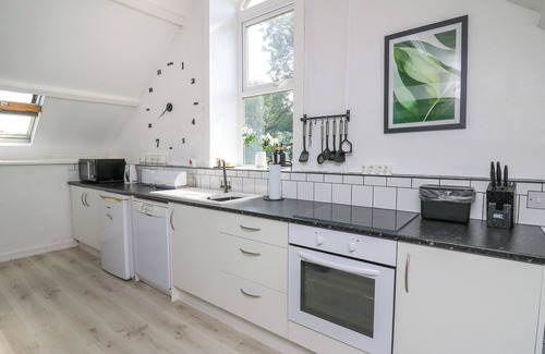 Llanybydder Cottage | The Old Workshop