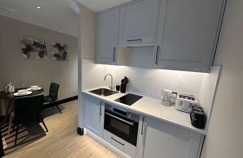 Brighton Apartment | The Olive Suite | Brighton Central | 1 Bed