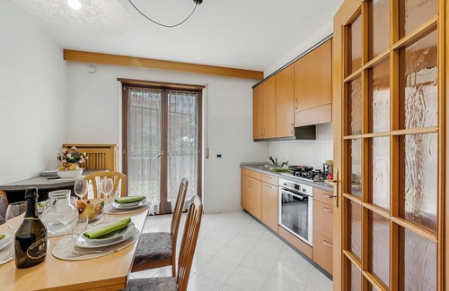Arco Apartment | The Olive Tree Garden With Mountain View, Arco, Italy