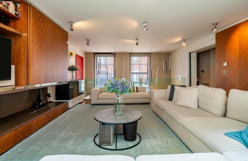 Chelsea House | The One Chelsea