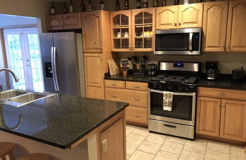 Ellicottville Villa | The open layout Crown Suite walkable to restaurants and Holiday Valley.