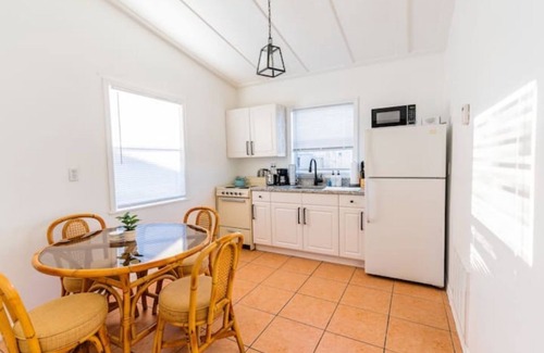 Stuart House | The Orange Door - Coastal Escape